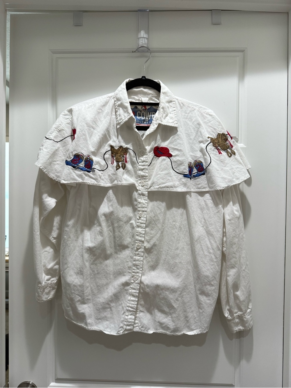 Vintage White Cowboy Embroidered Long Sleeve Button Down Blouse Rodeo Weatern